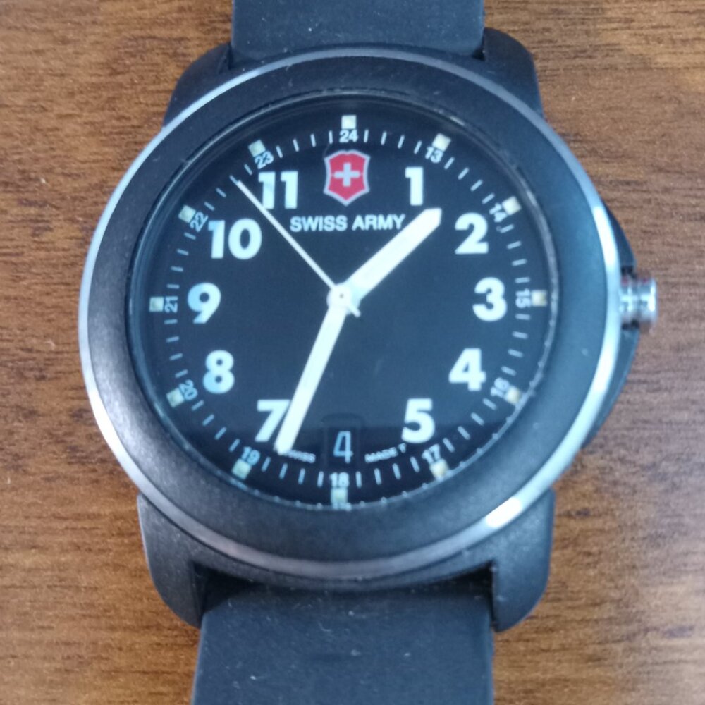 Vintage Swiss Army Victorinox Men's Military Field Watch black Bezel